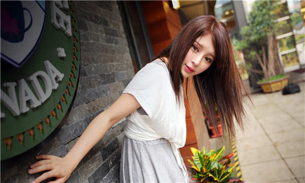 乐安想找一个女性生孩子给报酬-｛找个女人生孩子多少钱｝