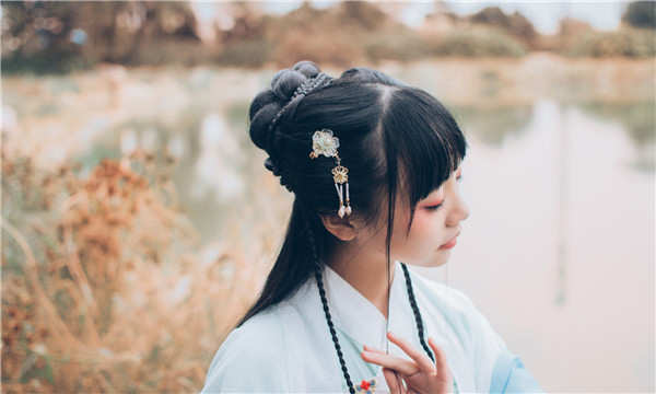 乐安在寻找合适的三代试管助孕医院时，你可能会有很多疑问，尤其是作为不孕不育患者的家庭，如何能顺利代怀生子成了重中之重的问题。根据《2025年中国不孕不育调查报告》，中国的育龄夫妇不孕不育率已上升至12.5%-18.2%，患者人数约为5000万至6060万，说明这个问题愈发严重。